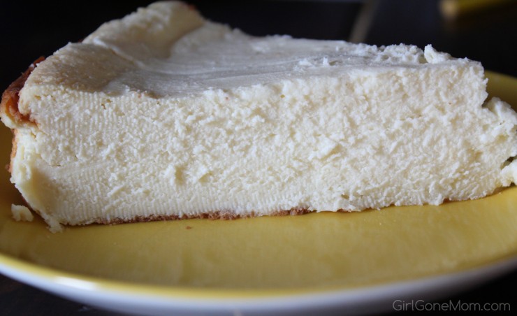 Italian Cheesecake | GirlGoneMom.com
