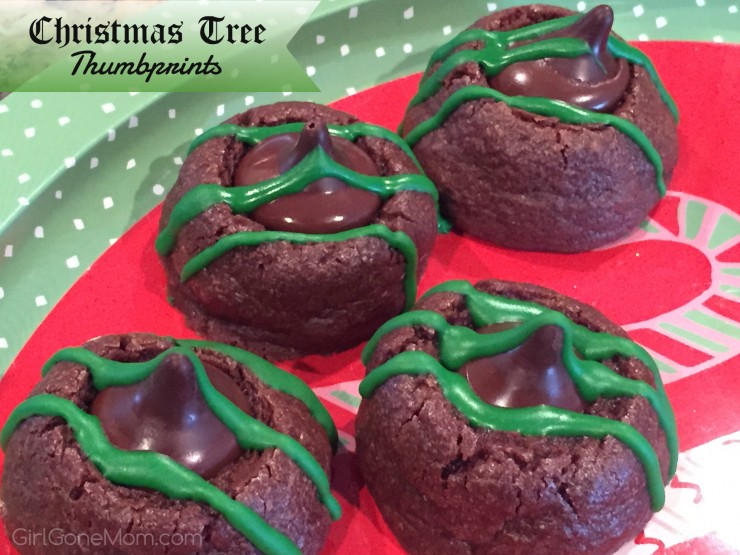 Christmas Tree Thumbprints - a delicious mint chocolate cookie