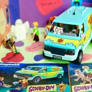 DIY Scooby-Doo Backdrop